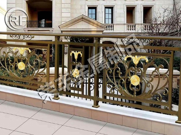 陽臺(tái)護(hù)欄